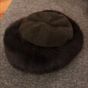 Bloomingdales genuine lamb fur and suede hat